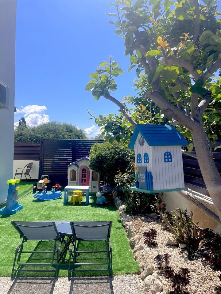 Family Design Villa 3BR near Sea — photo 1